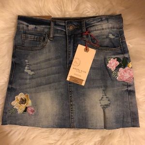 Floral embroidered denim skirt